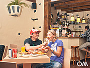 Śniadanie w hiszpańskiej kawiarni Cantina de Mia Śniadanie w hiszpańskiej kawiarni Cantina de Mia